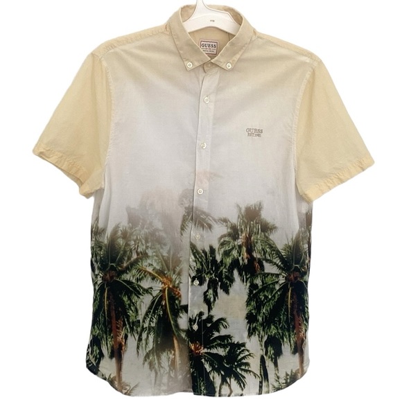 Guess Palm Trees Shortsleeved Button Down Shirt - Picture 2 of 8
